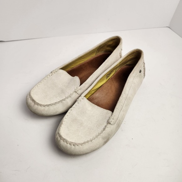 UGG Shoes - Ugg Women's Ivory Suede Casual Comfy Loafers Size 7